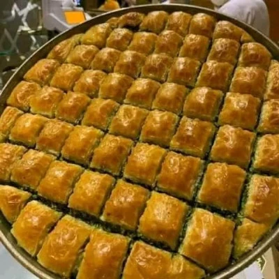 بقلاوة الجوز